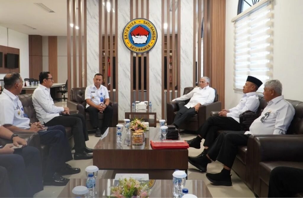 YPPSDP Perkuat Komitmen Pembentukan Karakter Siswa Melalui Kunjungan Kerja di Kampus Cimahi