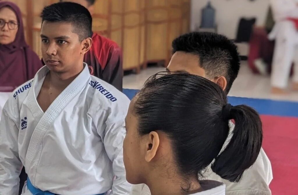 Sabet Juara 1 & 3, Ksatria Karate SMA TN Cimahi Siap Melaju ke Tingkat Provinsi!