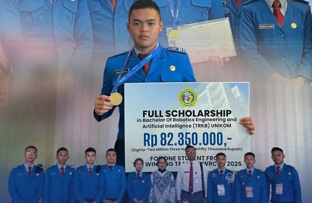 Ganda Emas dan Full Scholarship! Tim Robotik SMA TN Cimahi Ciptakan Tempat Sampah Cerdas di Ajang WRSCO Internasional