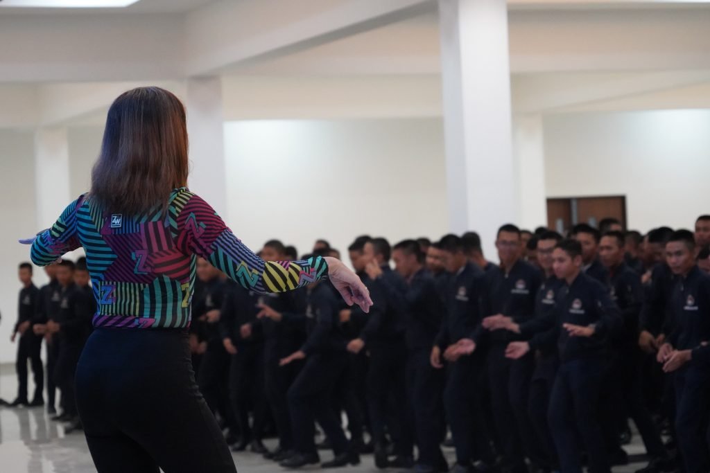 Menyeimbangkan Derap Langkah dan Irama Nada, Siswa SMA Taruna Nusantara Cimahi Asah ‘Social Grace’ Lewat Dansa Cha-Cha