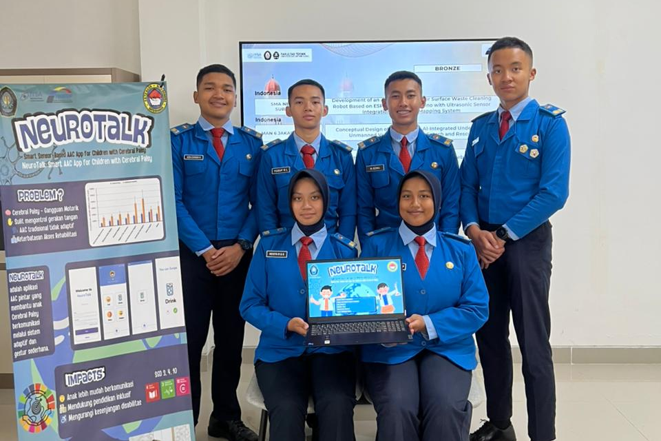 Ciptakan Aplikasi “Neurotalk” untuk Penyandang Cerebral Palsy, Tim Siswa SMA Taruna Nusantara Cimahi Sabet Medali di Kancah ASEAN